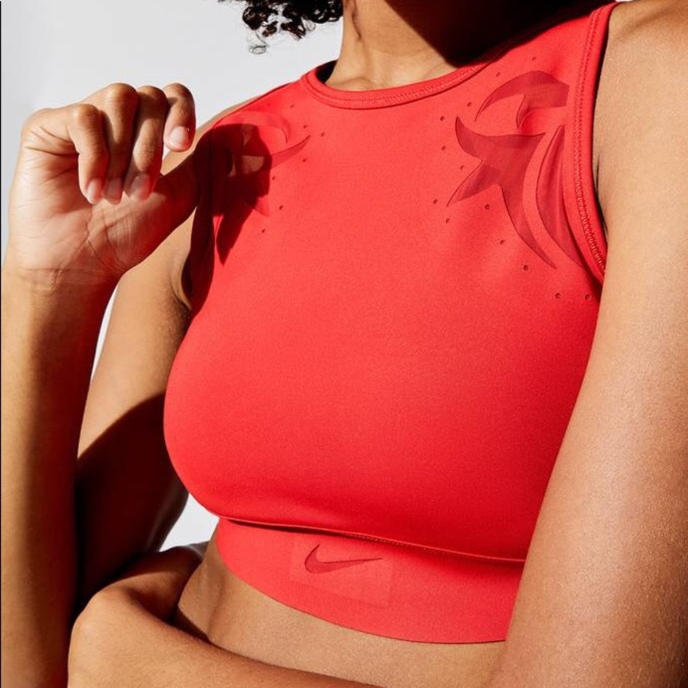 New! Nike Mesh Medium Support Sports Bra